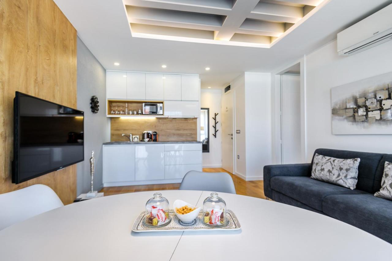 Windrose Design Apartment