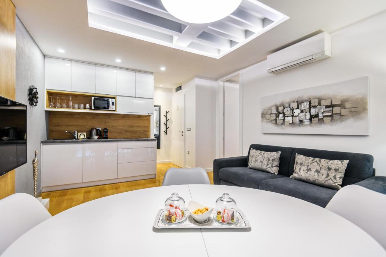 Windrose Design Apartment