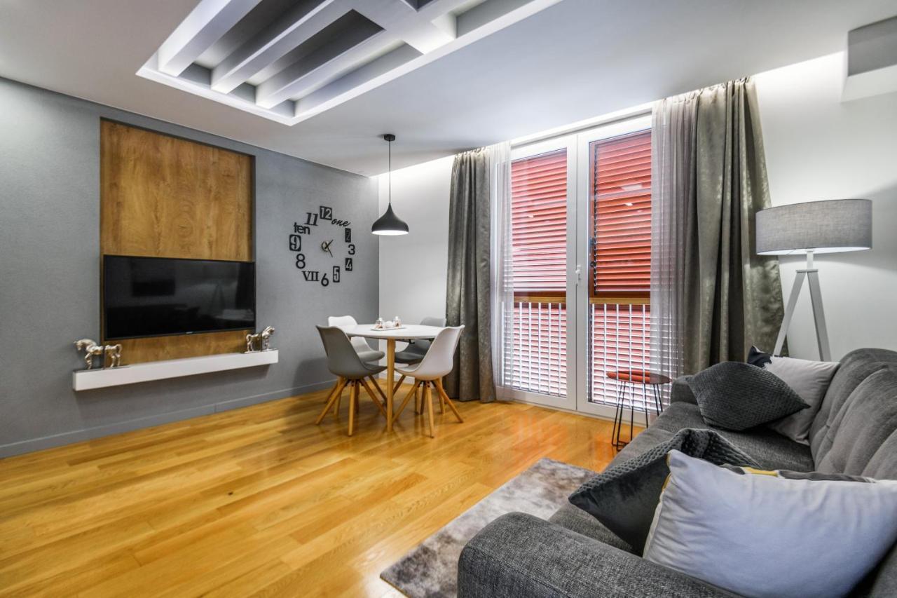 Apartment Windrose Design